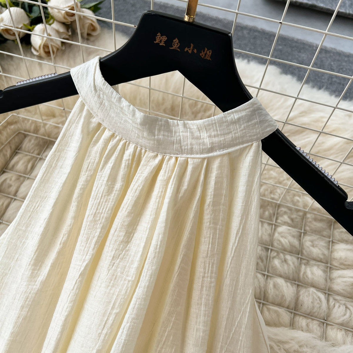 Niche Embroidered Lace-up Halter Dress