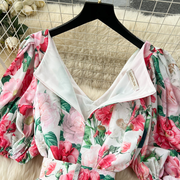 Courtly Puffy Sleeve Floral Dress