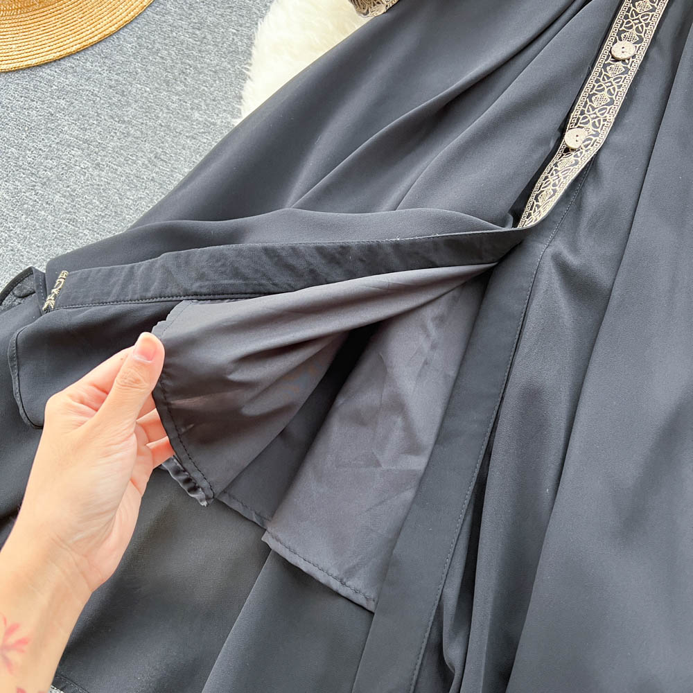 Lace Patchwork Waist-slimming Black Dress