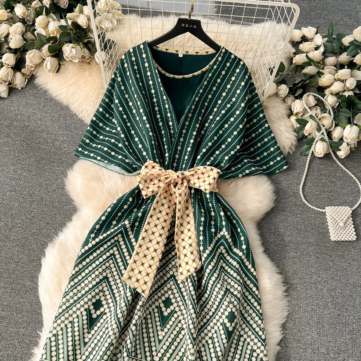 Sleeveless Dress&Printed Wrap 2Pcs