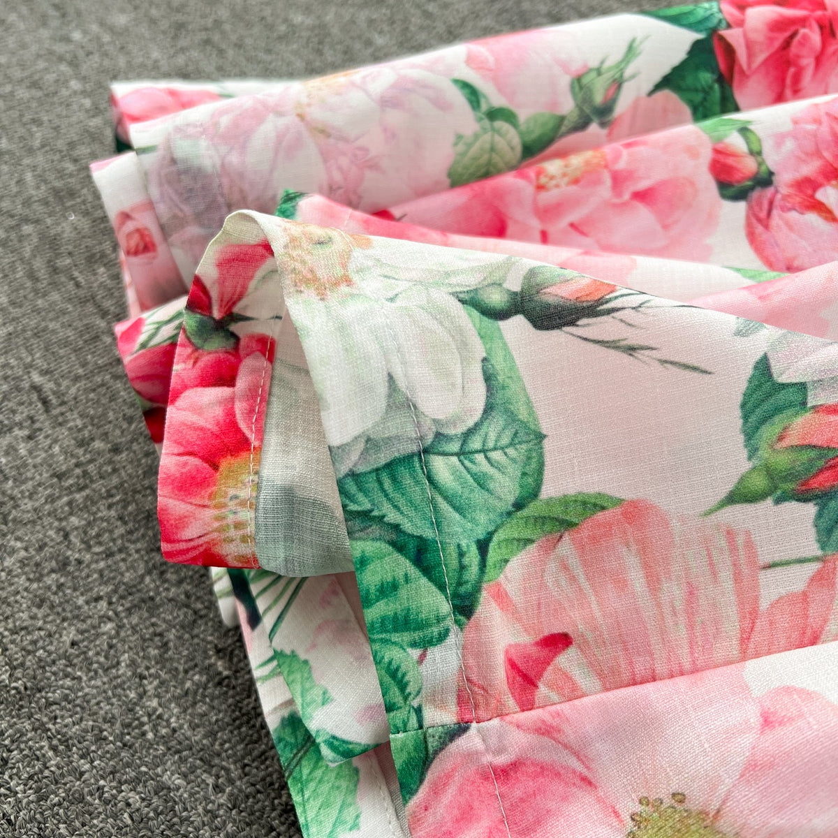 Courtly Puffy Sleeve Floral Dress
