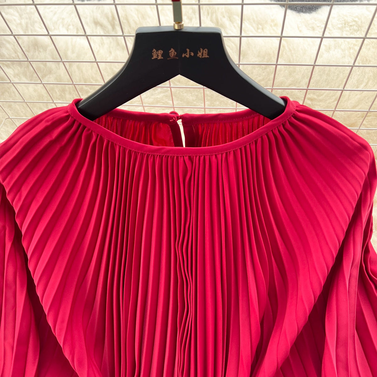 Solid Color Lace-up Pleated Dress