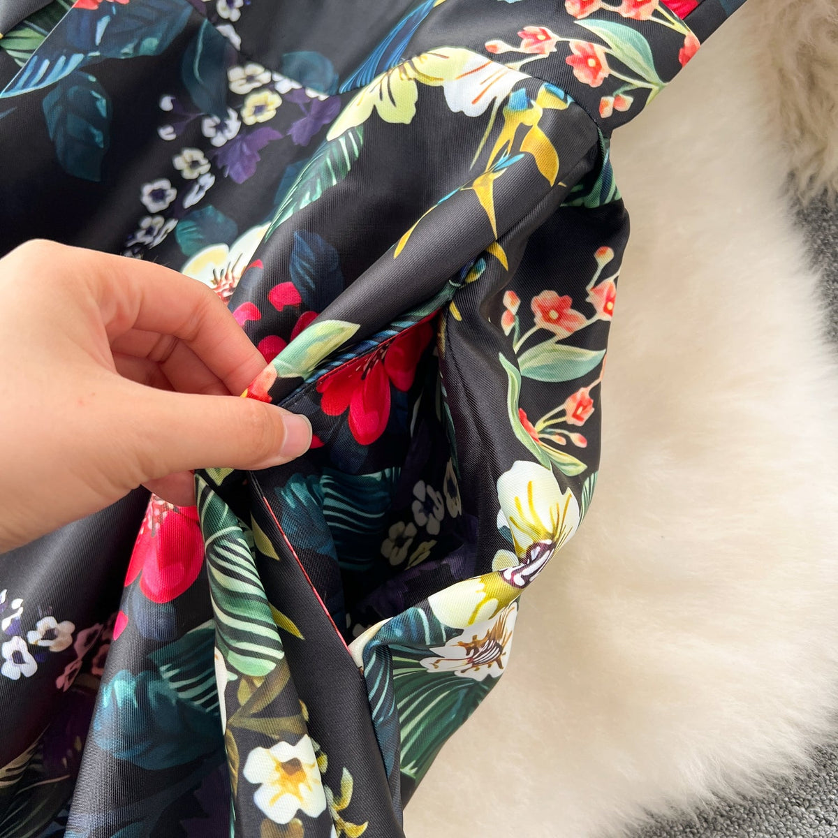 Courtly Sleeveless Floral Printed Dress