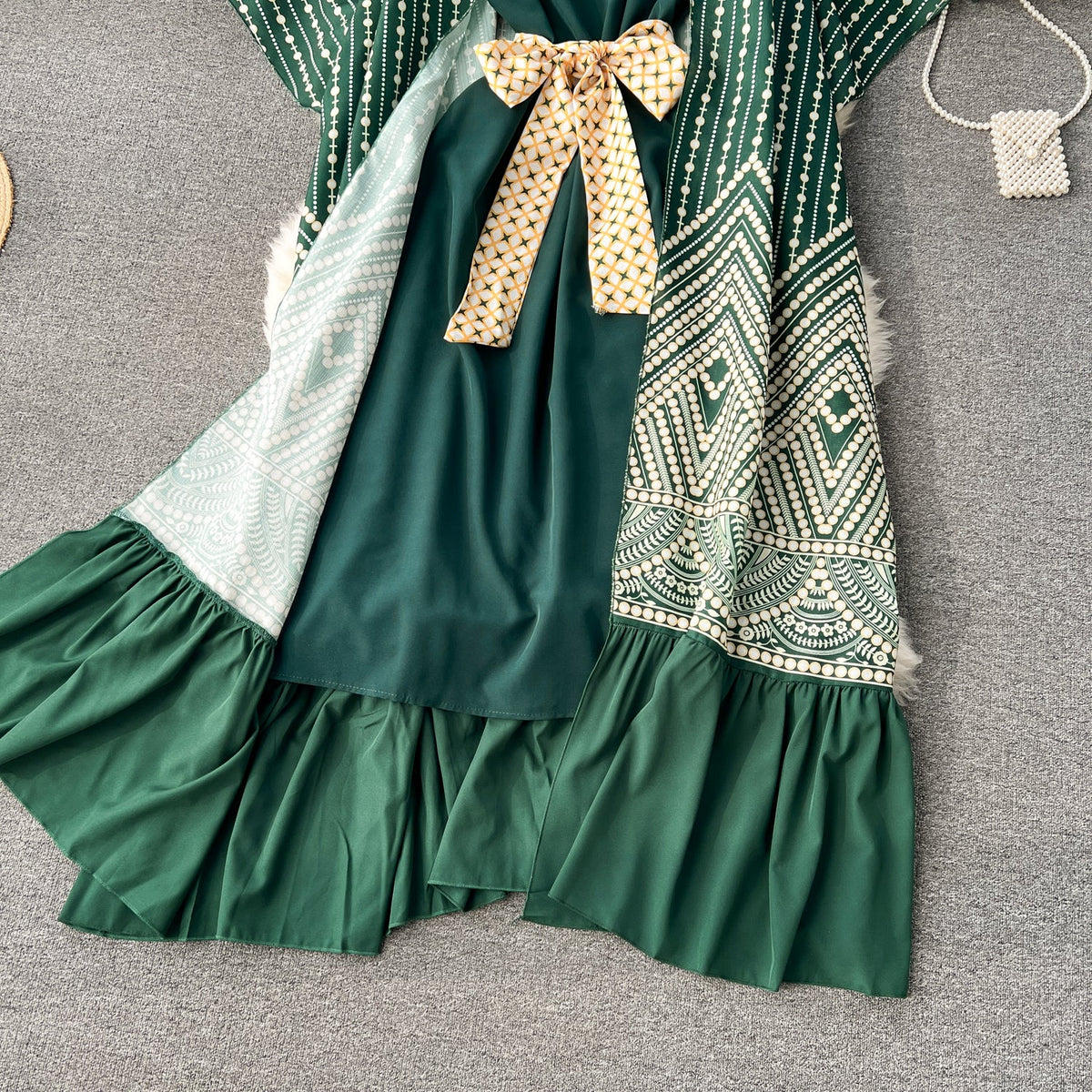 Sleeveless Dress&Printed Wrap 2Pcs