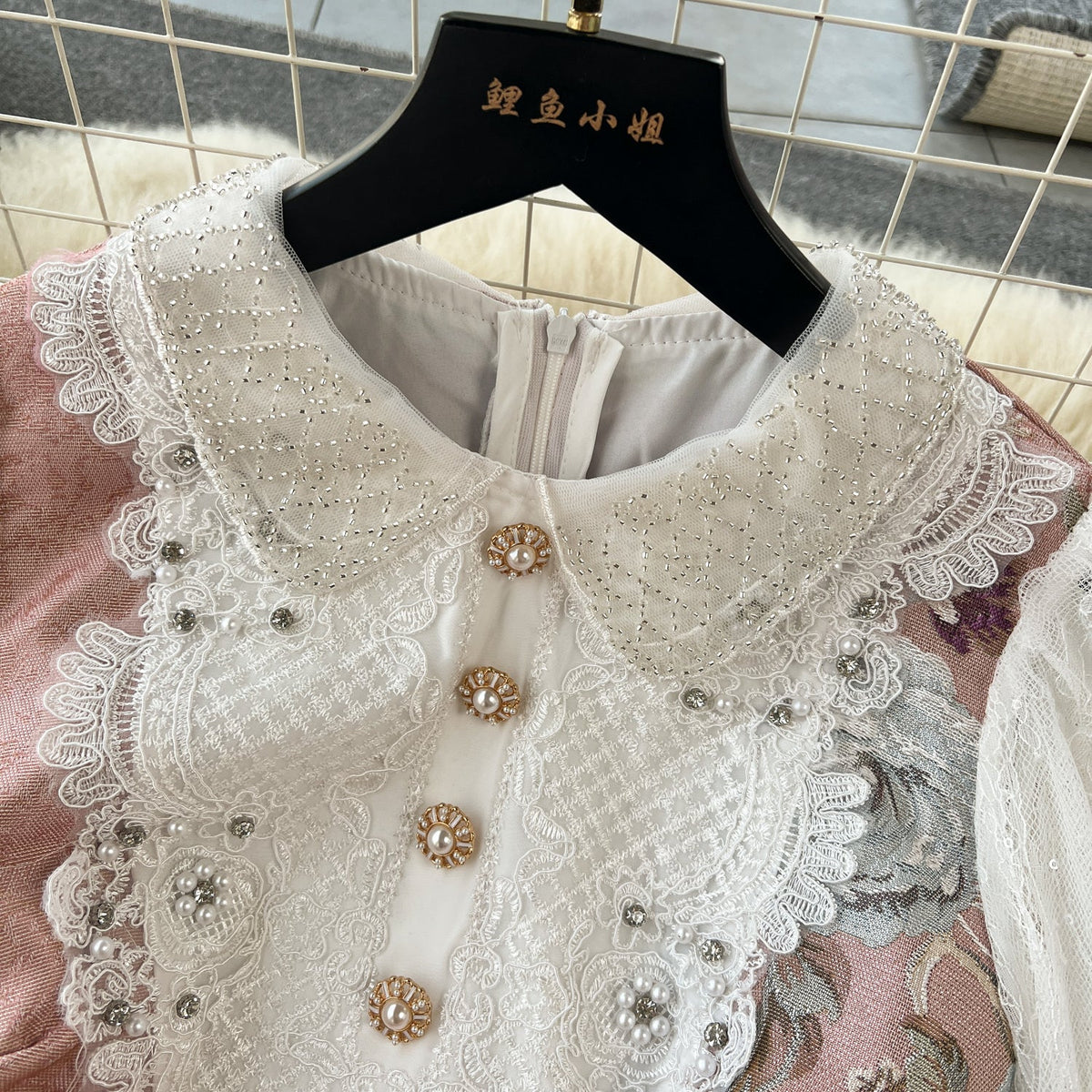 Courtly Lapeled Lace Floral Dress