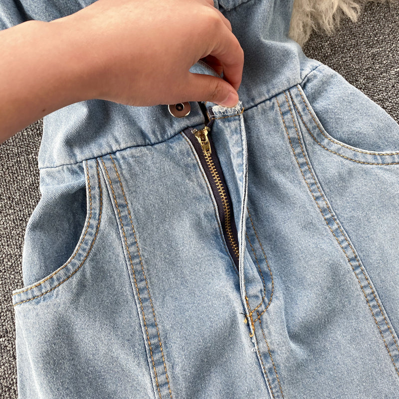 Denim V-yaka Düğmeli Bel Elbisesi