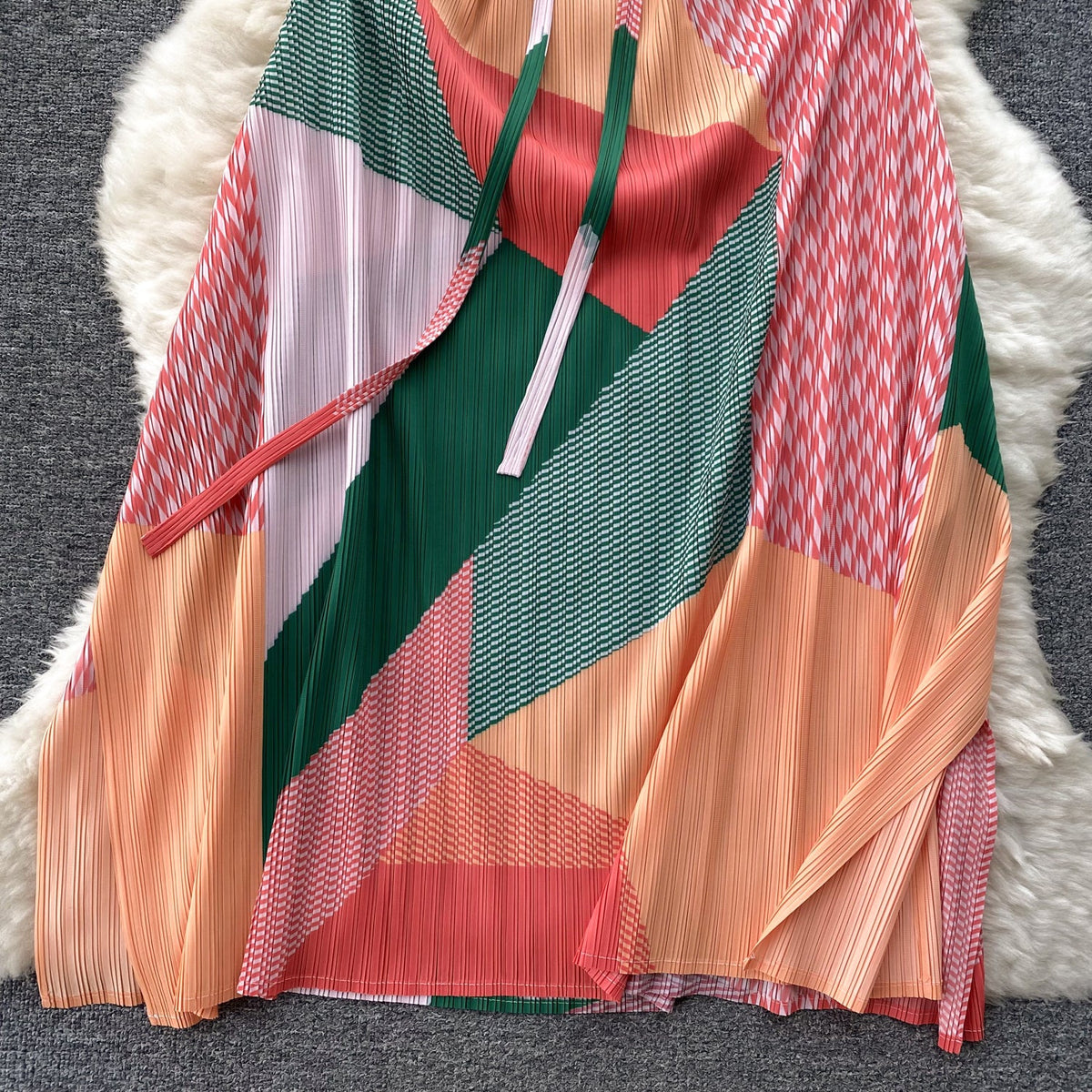 Lace-up Geometric Printed Pleated Dress
