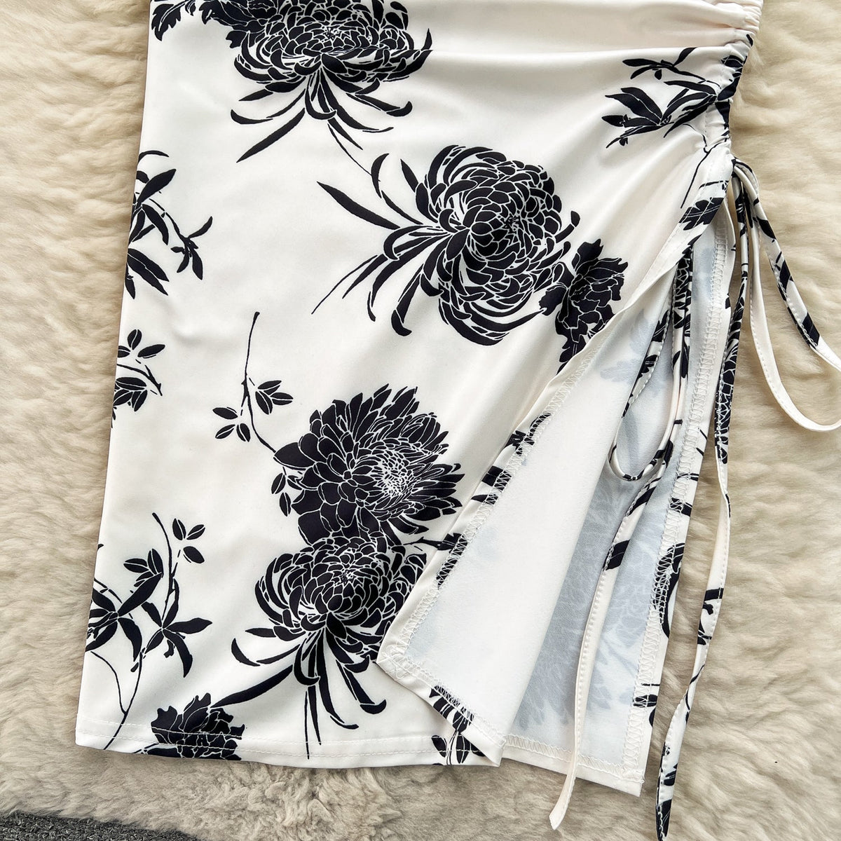 Ethnic Floral Printed Hip-wrapping Cheongsam