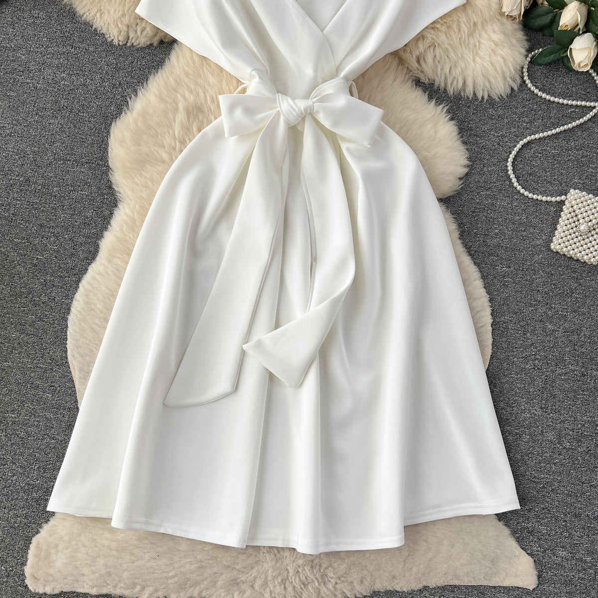 Niche Solid Color Lace-up Dress