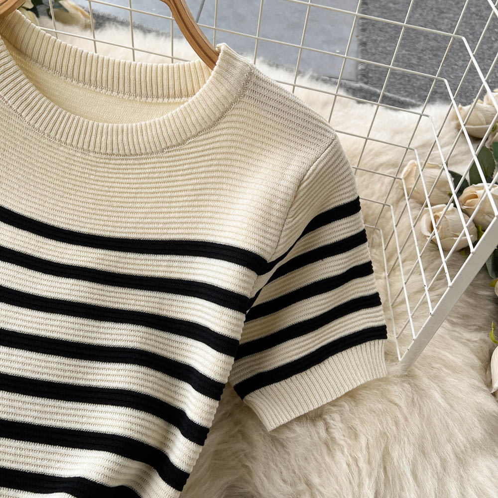 Color Blocking Striped Knitted Dress