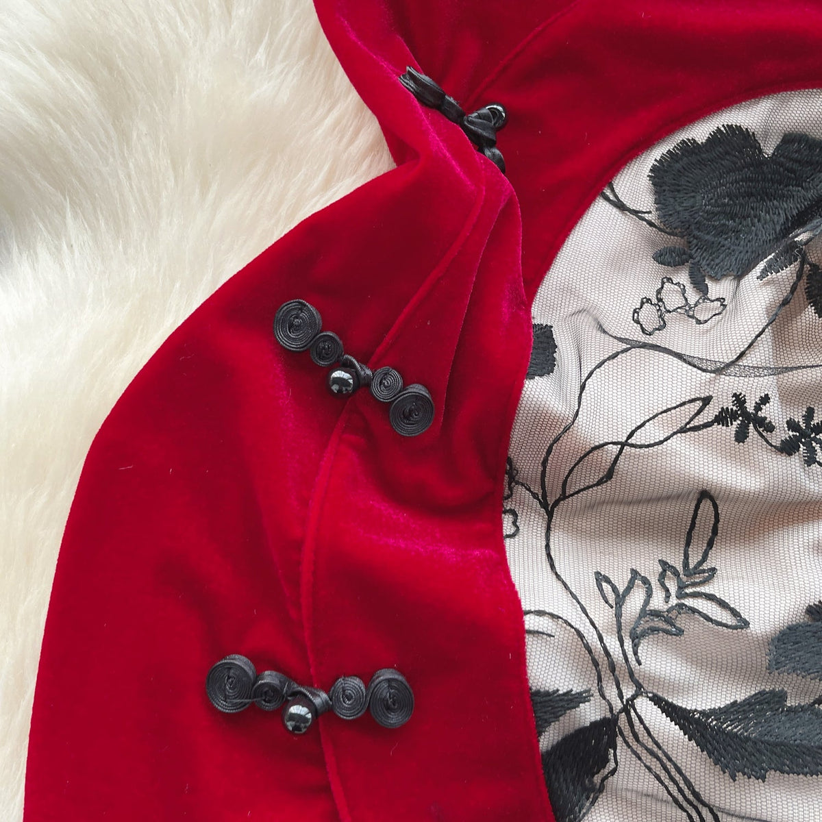 Çiçekli Nakışlı Dantel Cheongsam Elbisesi