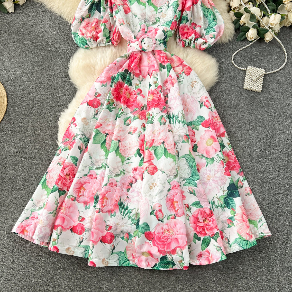 Courtly Puffy Sleeve Floral Dress