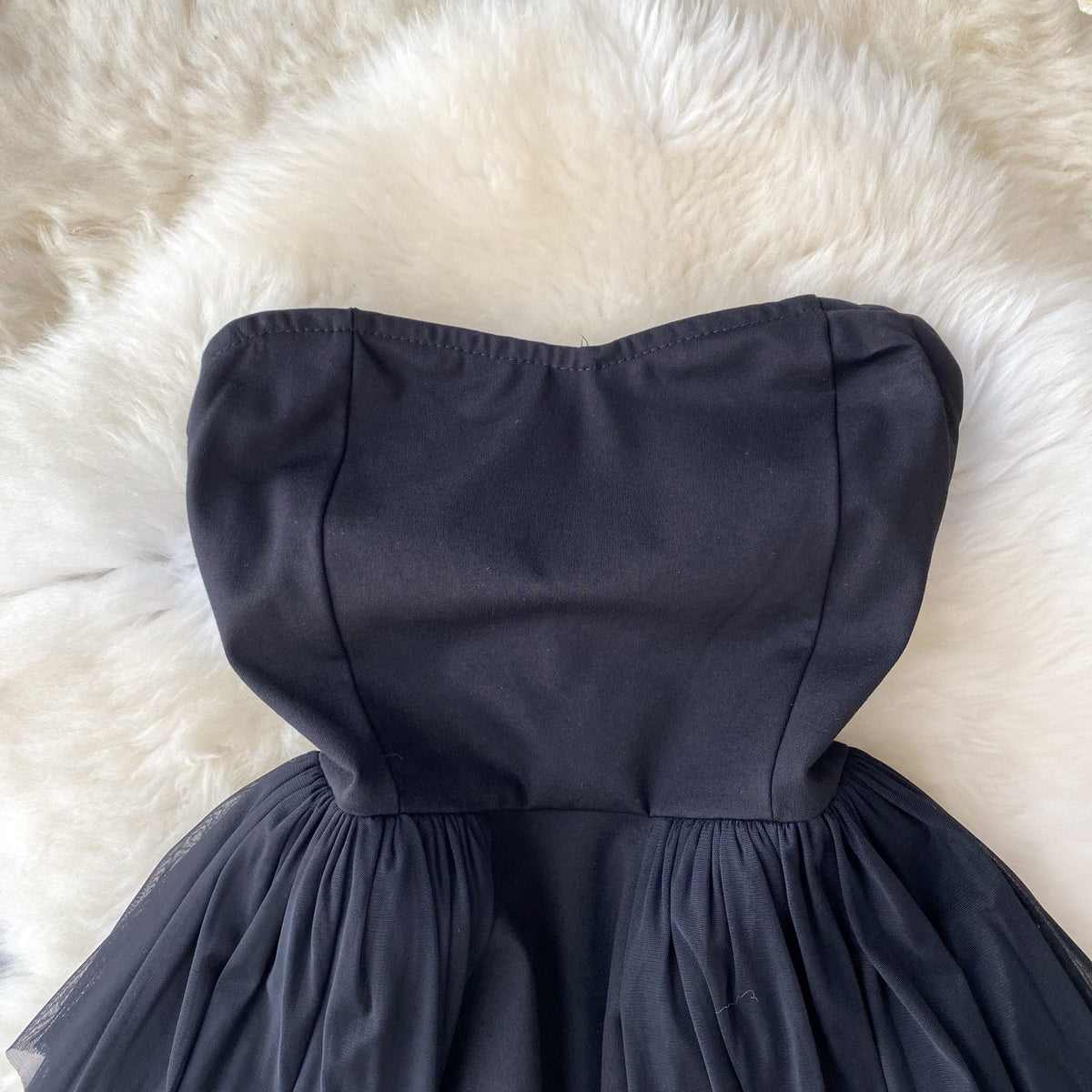 Vintage Off-shoulder Puffy Mesh Black Dress