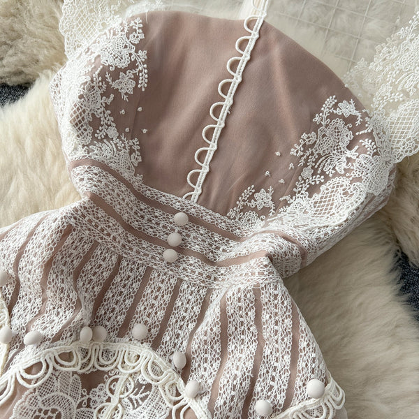 Courtly Embroidered Floral Slim Dress