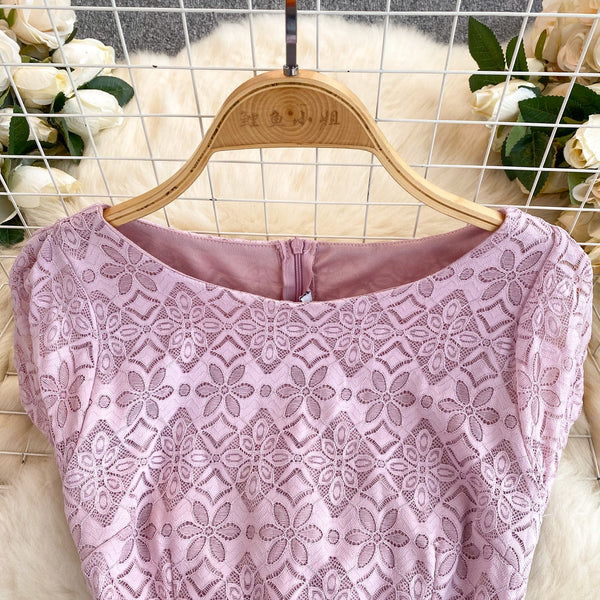 Sweetie Hip-wrapping Pink Lace Dress