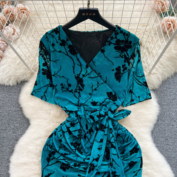 Elegant Lace-up Printed Fishtail Dress