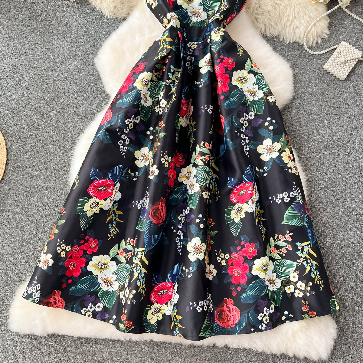 Courtly Sleeveless Floral Printed Dress
