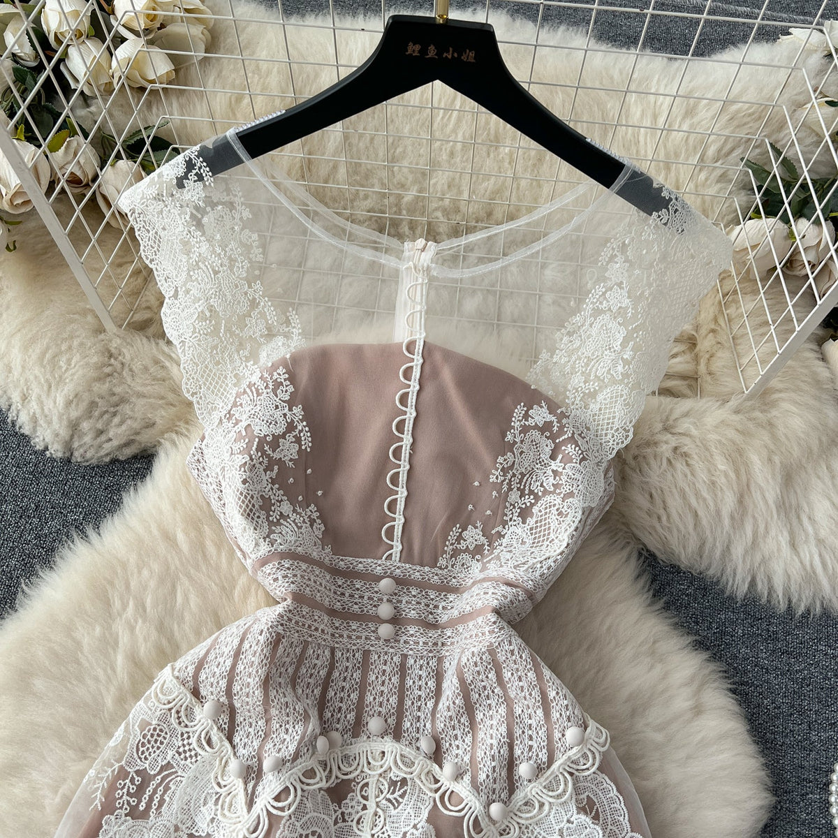 Courtly Embroidered Floral Slim Dress