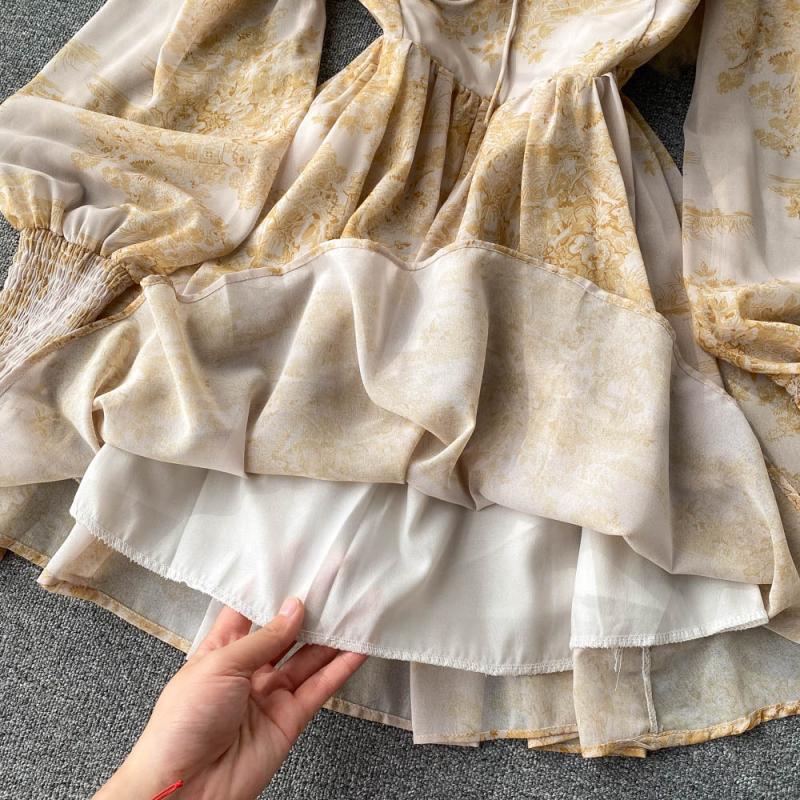 High-end Square Collar Lace-up Floral Dress