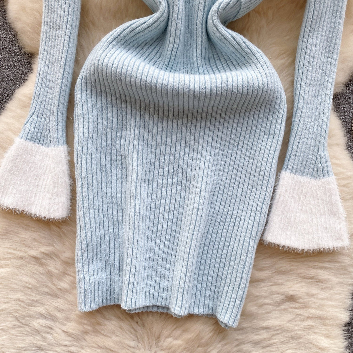 Niche V-neck Slim-fit Knitted Dress