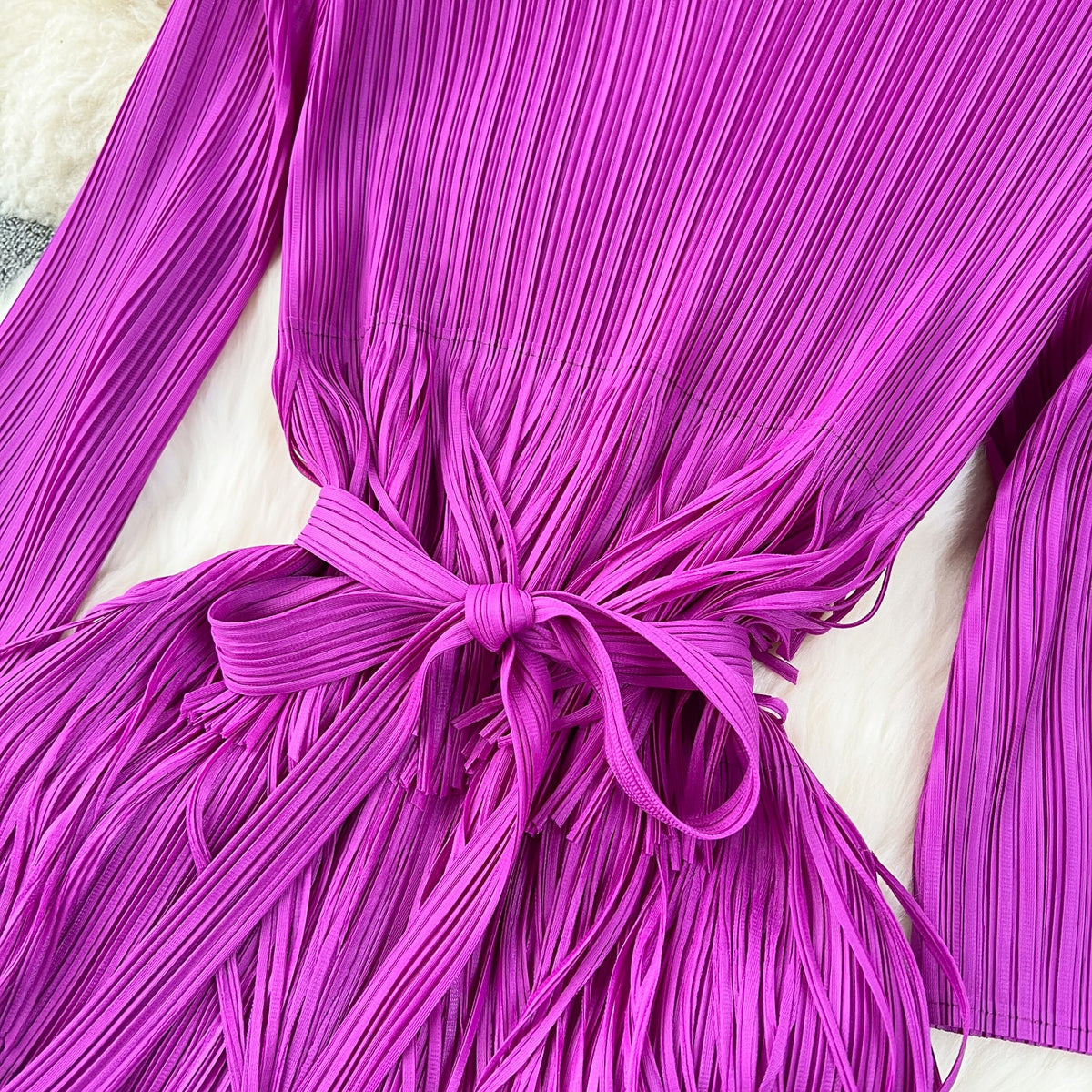 Delicate V-neck Fringed Pleat Dress
