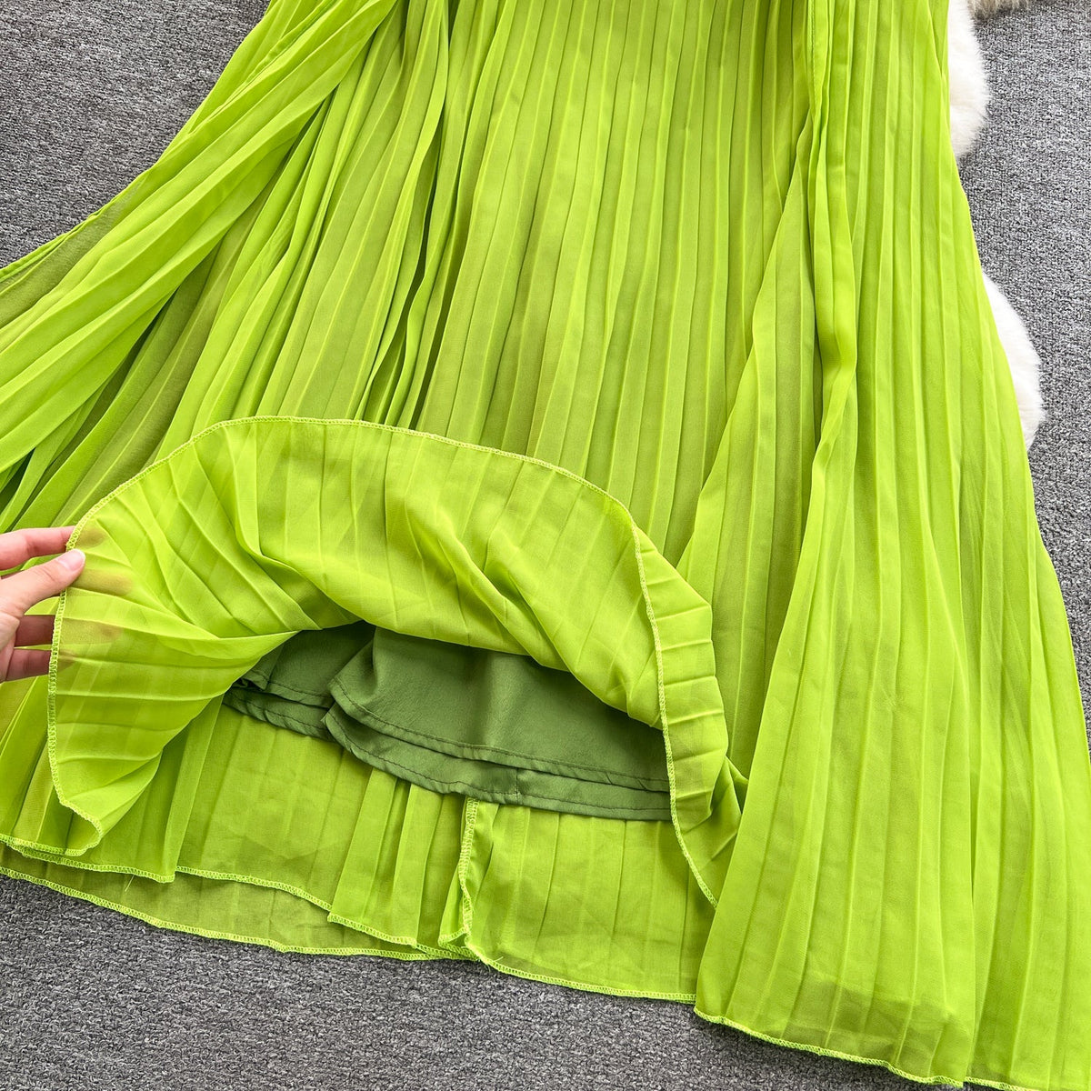 Solid Color Pleated Cape Dress