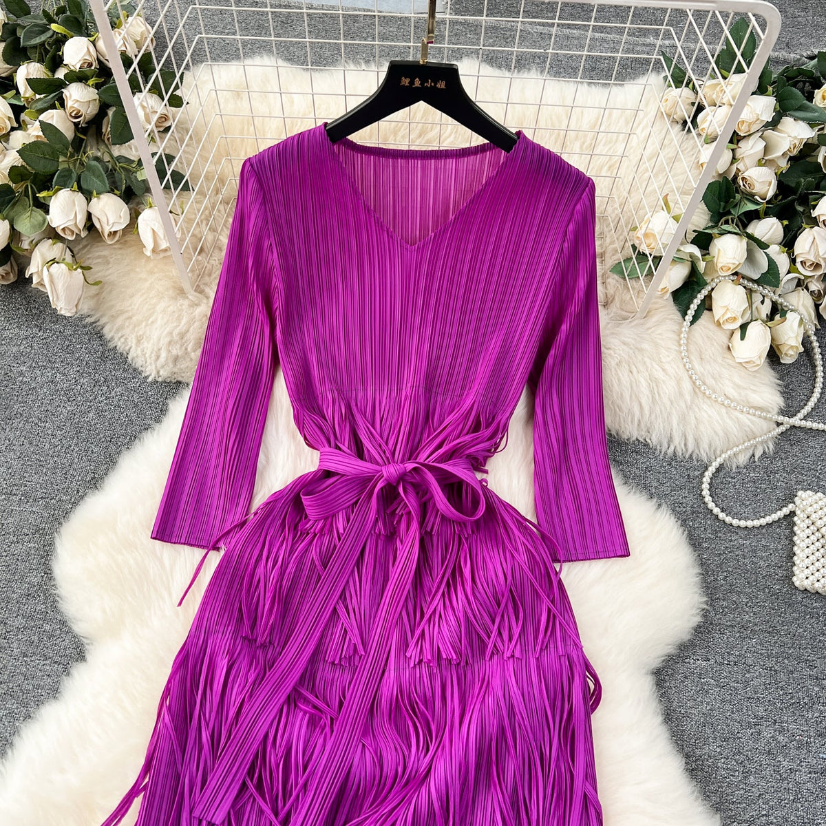 Delicate V-neck Fringed Pleat Dress