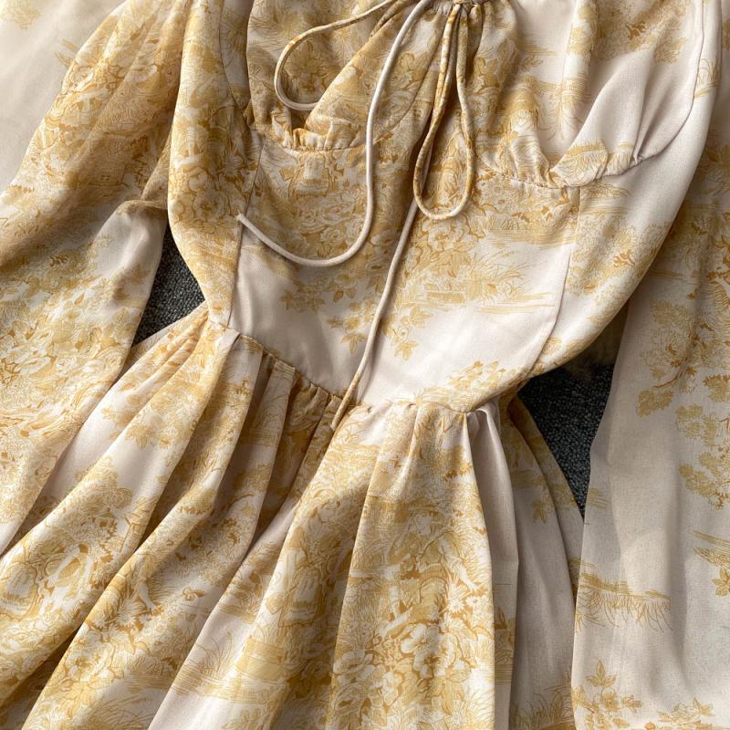 High-end Square Collar Lace-up Floral Dress