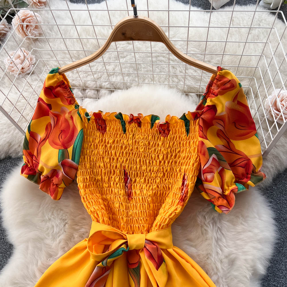 Courtly Floral Printed Lace-up Dress
