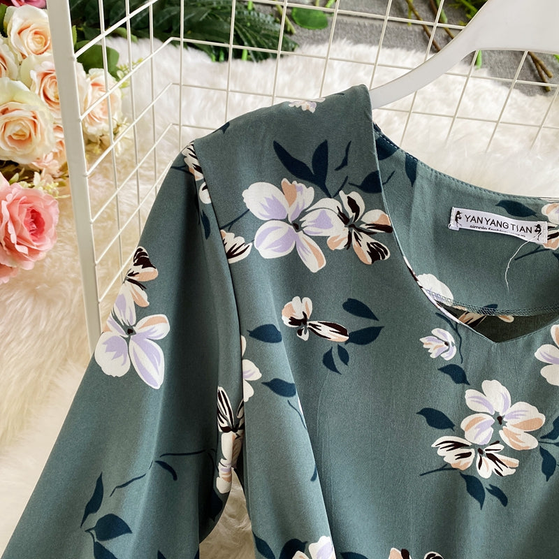 Floral Lace Patchwork Pleated Dress