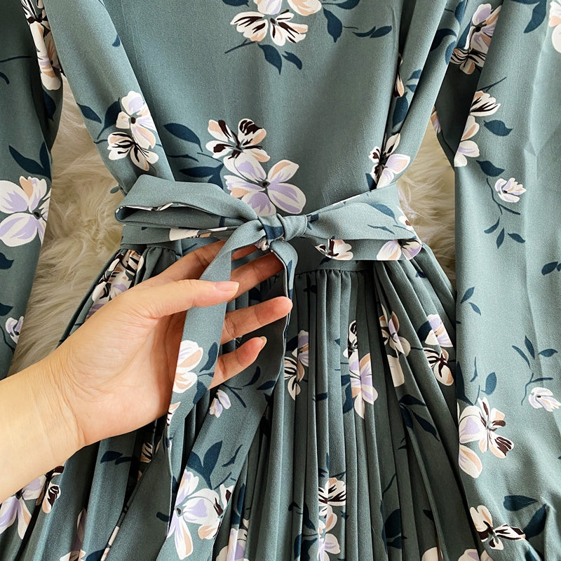 Floral Lace Patchwork Pleated Dress