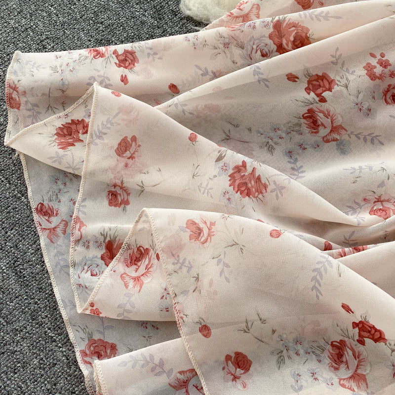 V-yaka Slim Chiffon Çiçekli Elbise