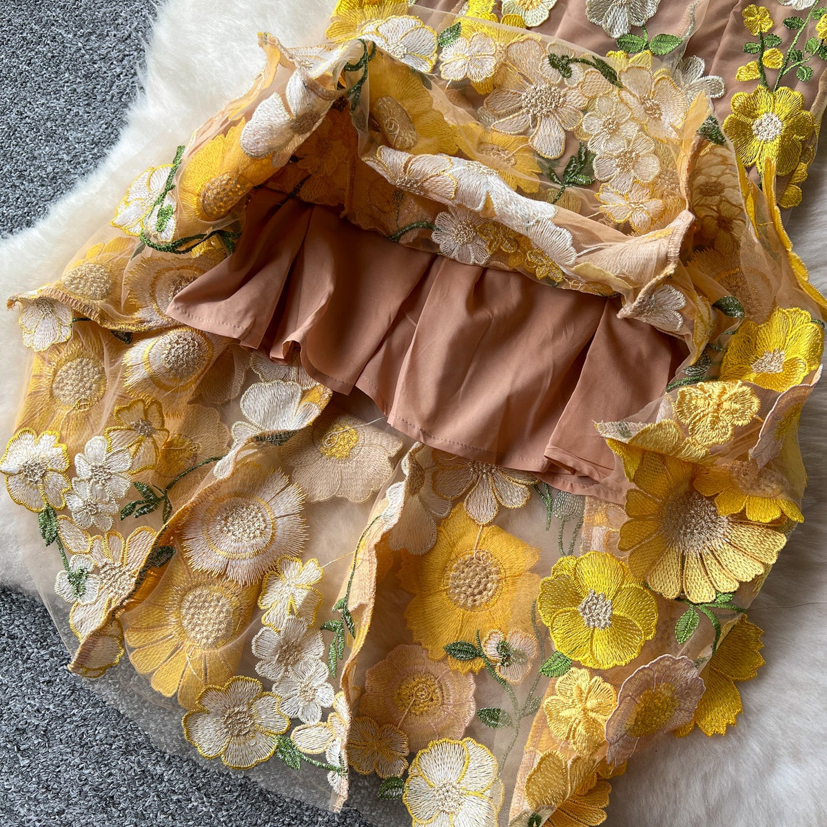Niche 3d Flower Embroidered Dress