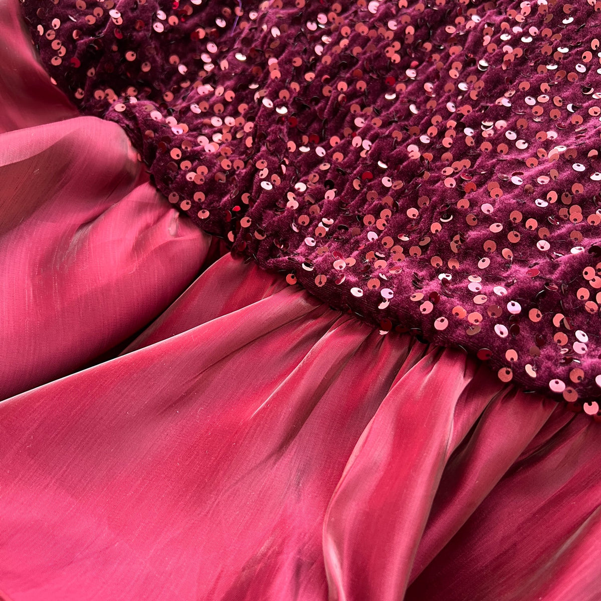 High-end Sequined Ruffled Hem Dress