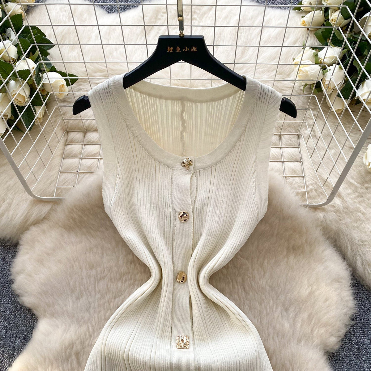Round Collar Sleeveless Knitted Dress