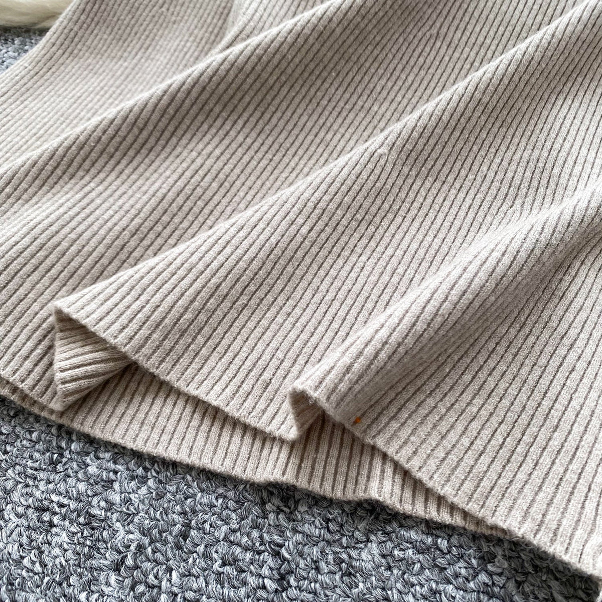 Round Collar Stretchy Knitted Dress