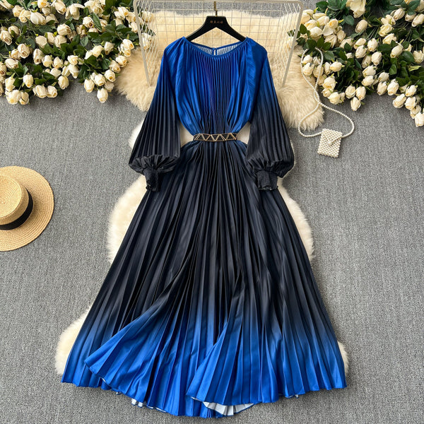 Elegant Gradient Color Pleated Dress