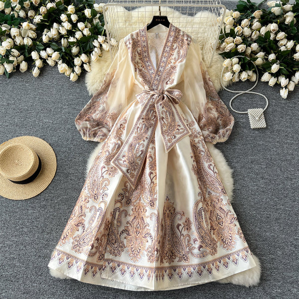 Courtly Floral Printed One-piece Dress