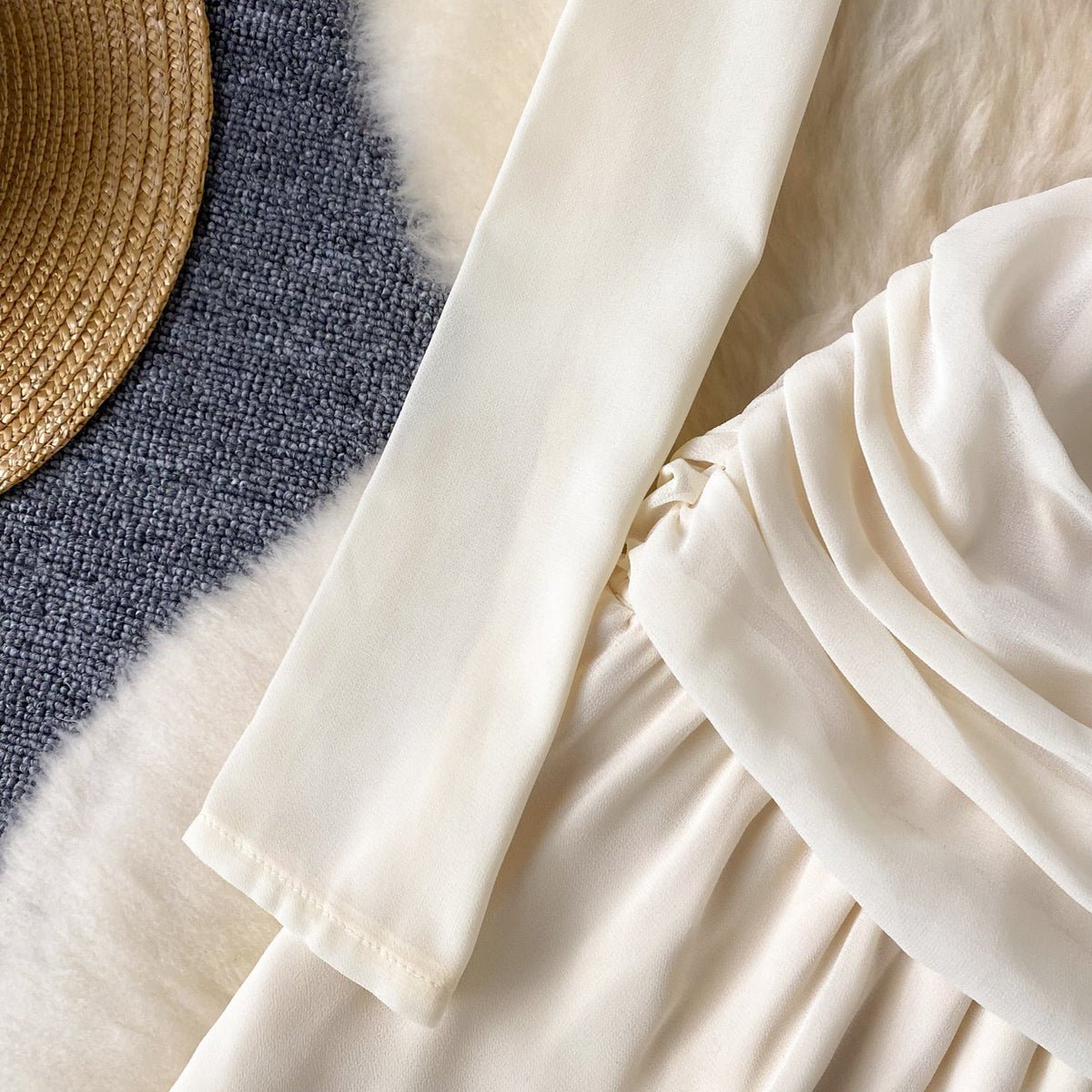 Off-shoulder Bow Hollowed Puffy Sleeve
