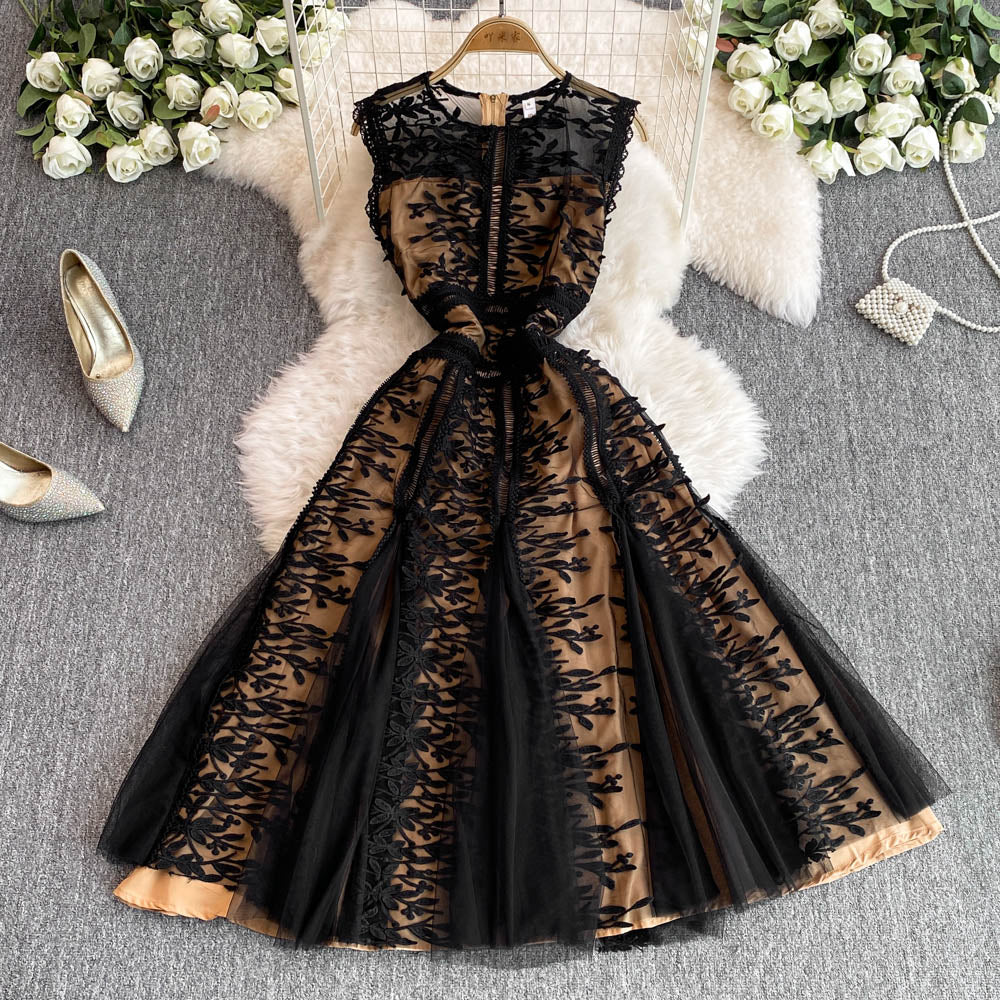 Sleeveless Floral Embroidered Lace Dress