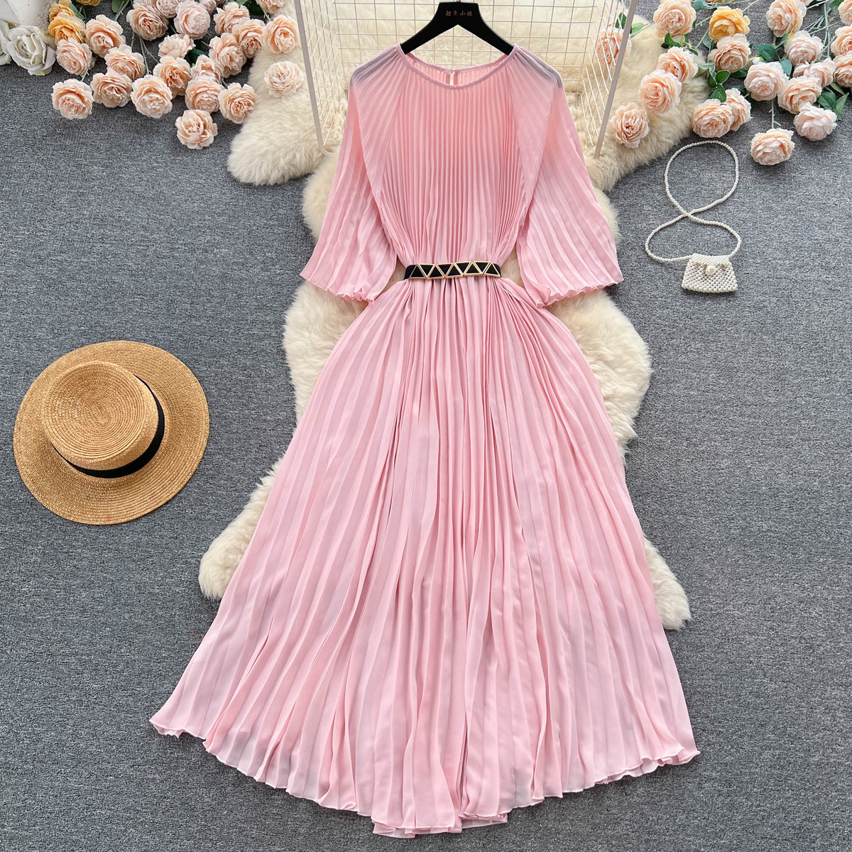 Elegant Round Collar Pleated Dress