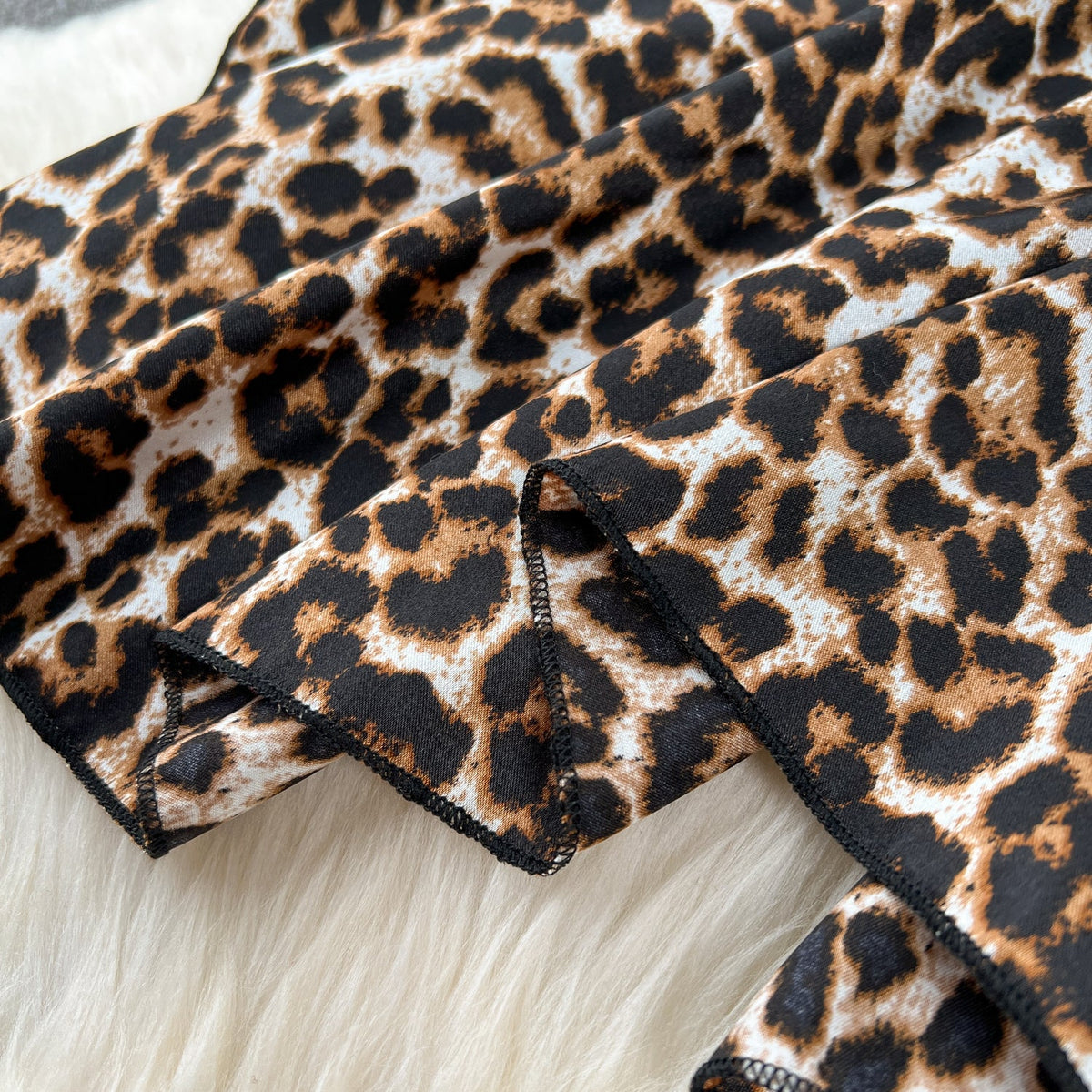 Leopard Printed V-neck Patchwork Dress