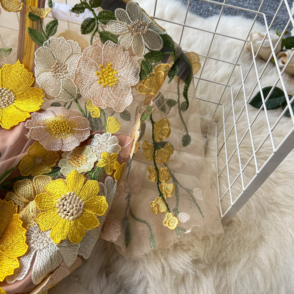 Niche 3d Flower Embroidered Dress
