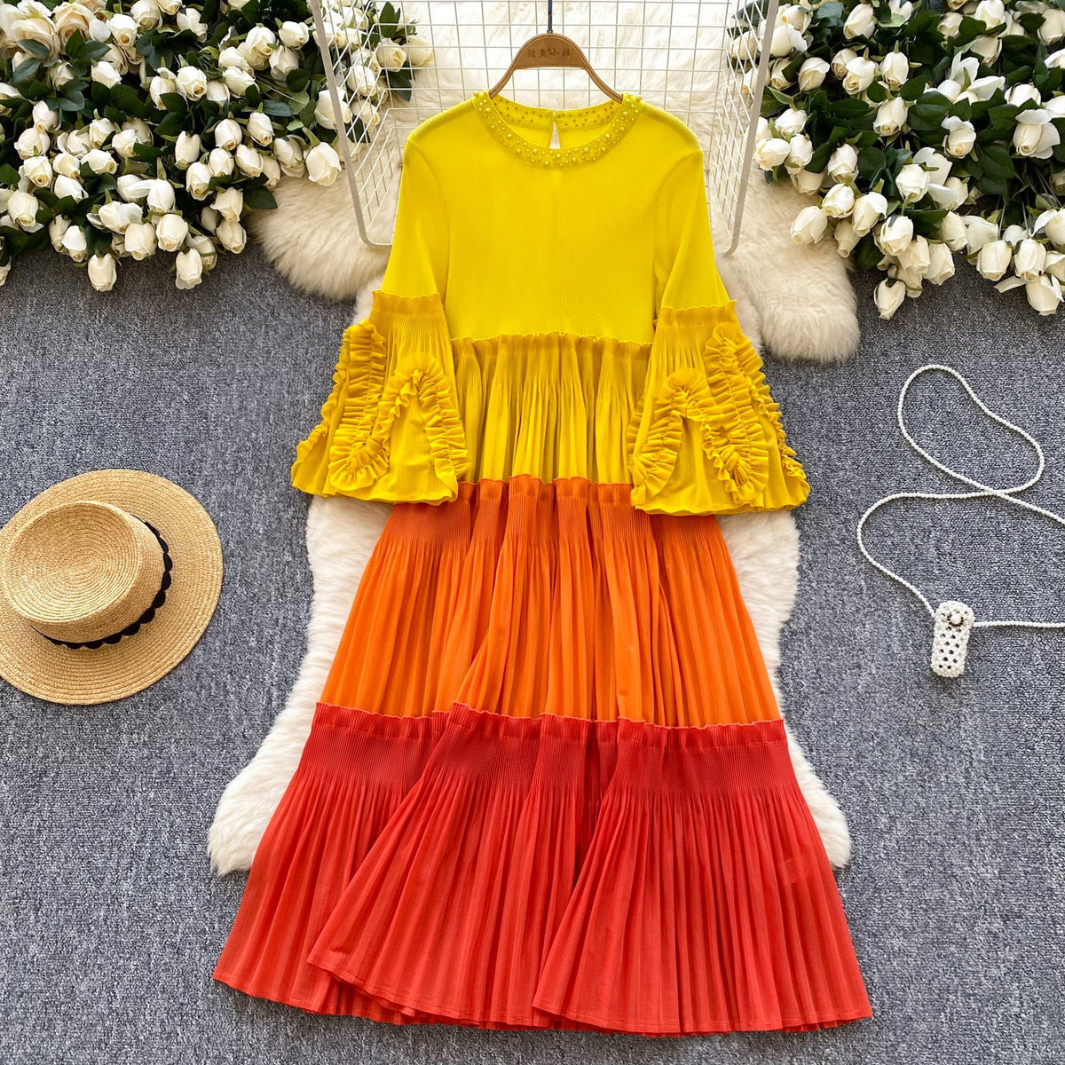 Niche Color Blocking Pleated Dress