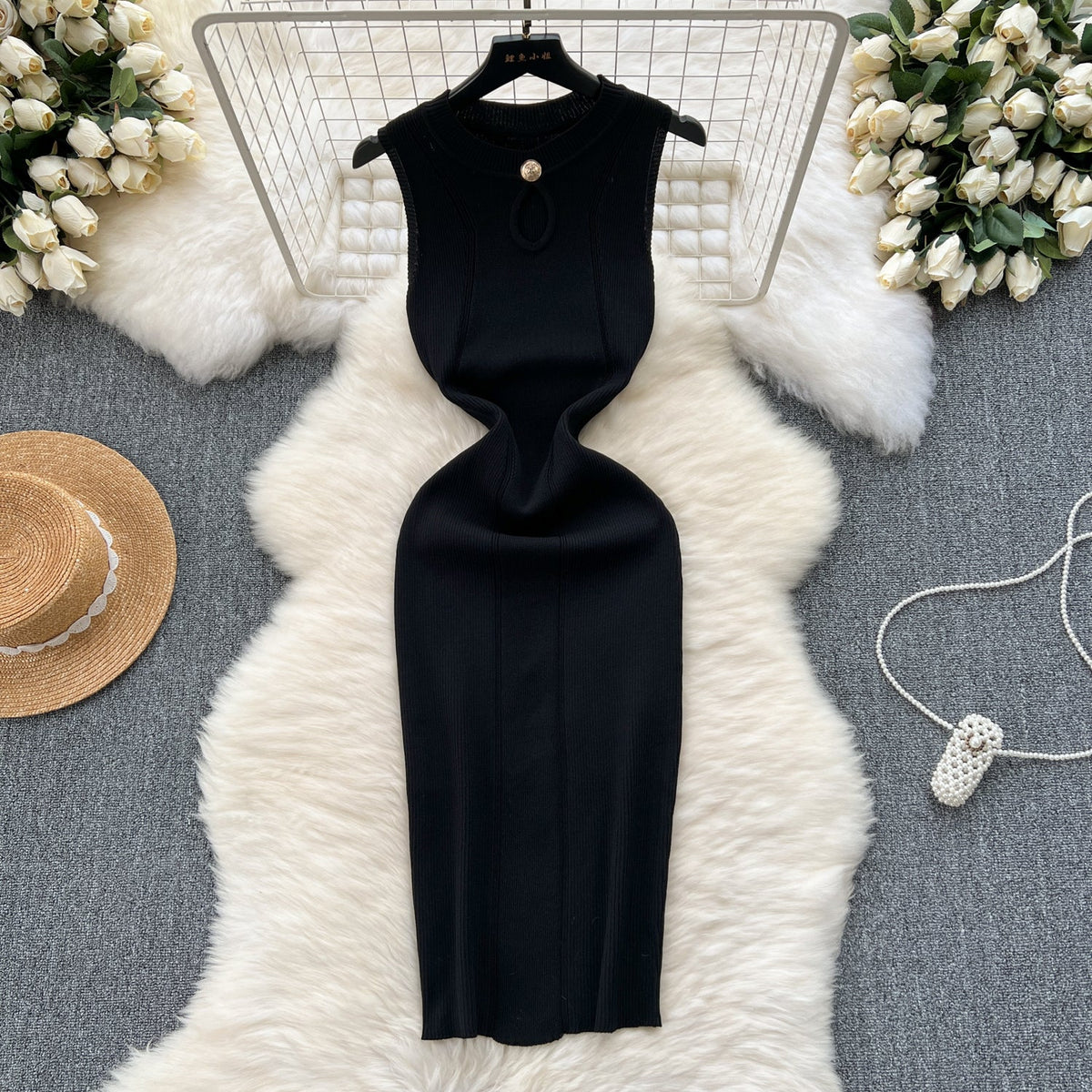 Round Collar Hollowed Knitted Dress