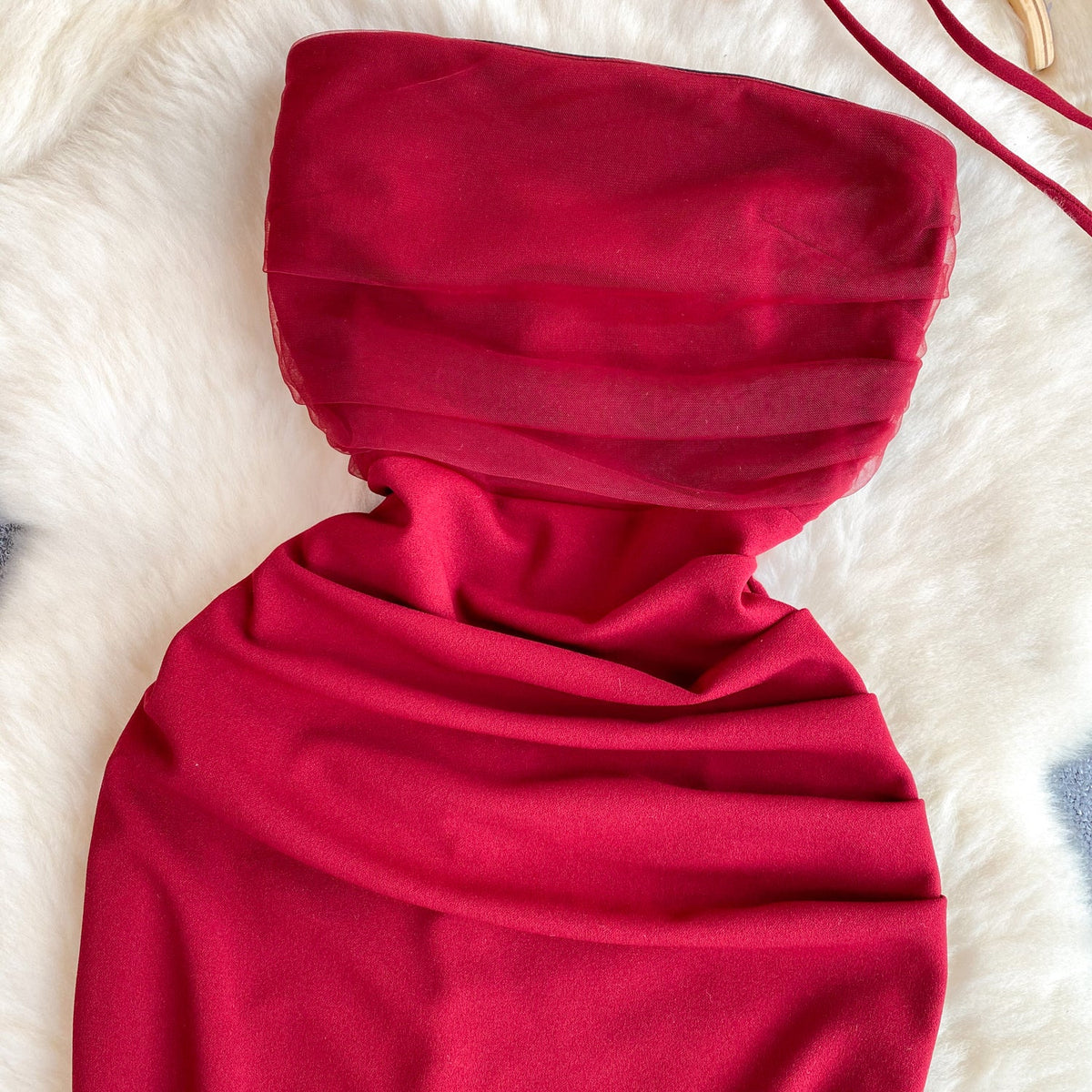 Solid Color Off-shoulder Dress with Choker