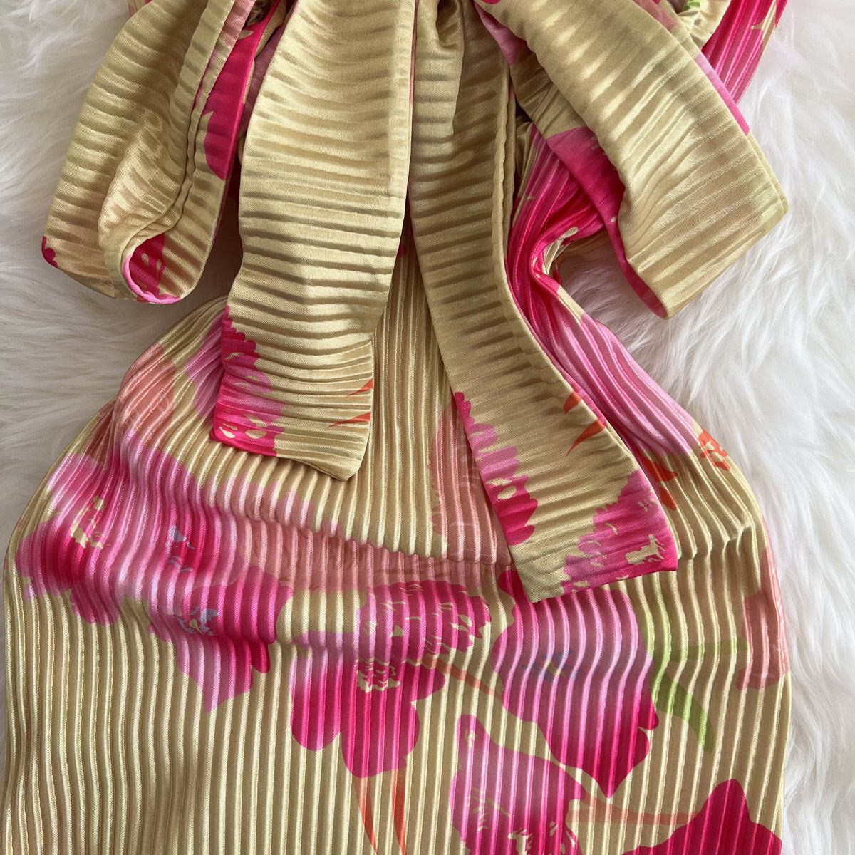 Off-shoulder Floral Print Pleated Dress