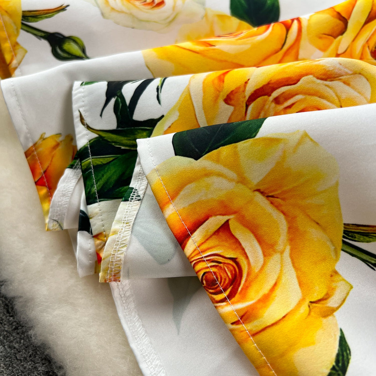 Round Collar Sleeveless Floral Dress