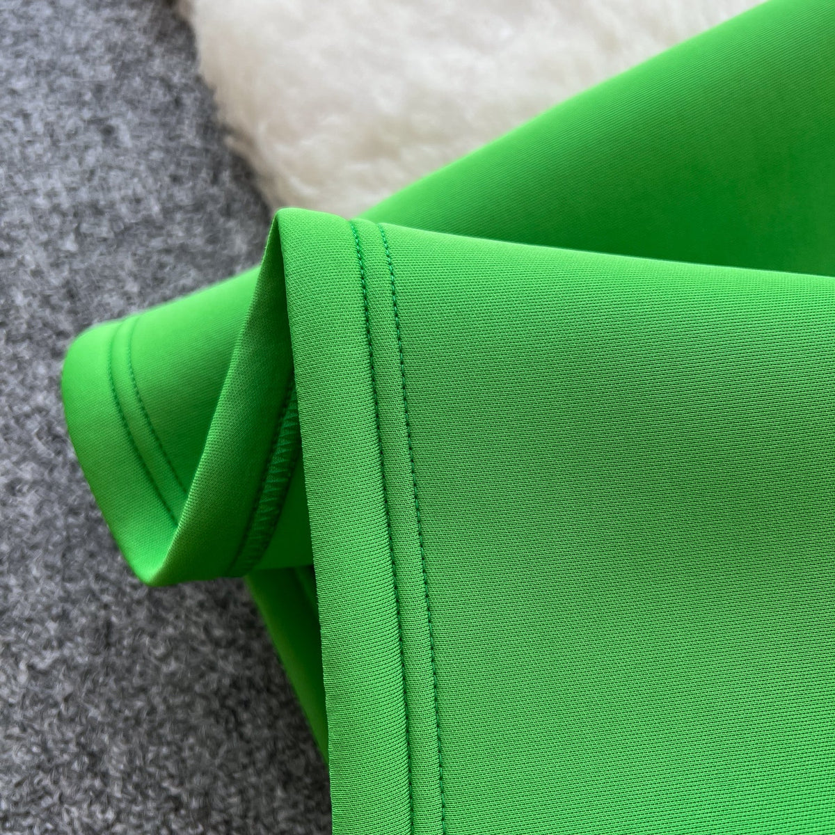 Elegant V-neck Sequined Green Dress