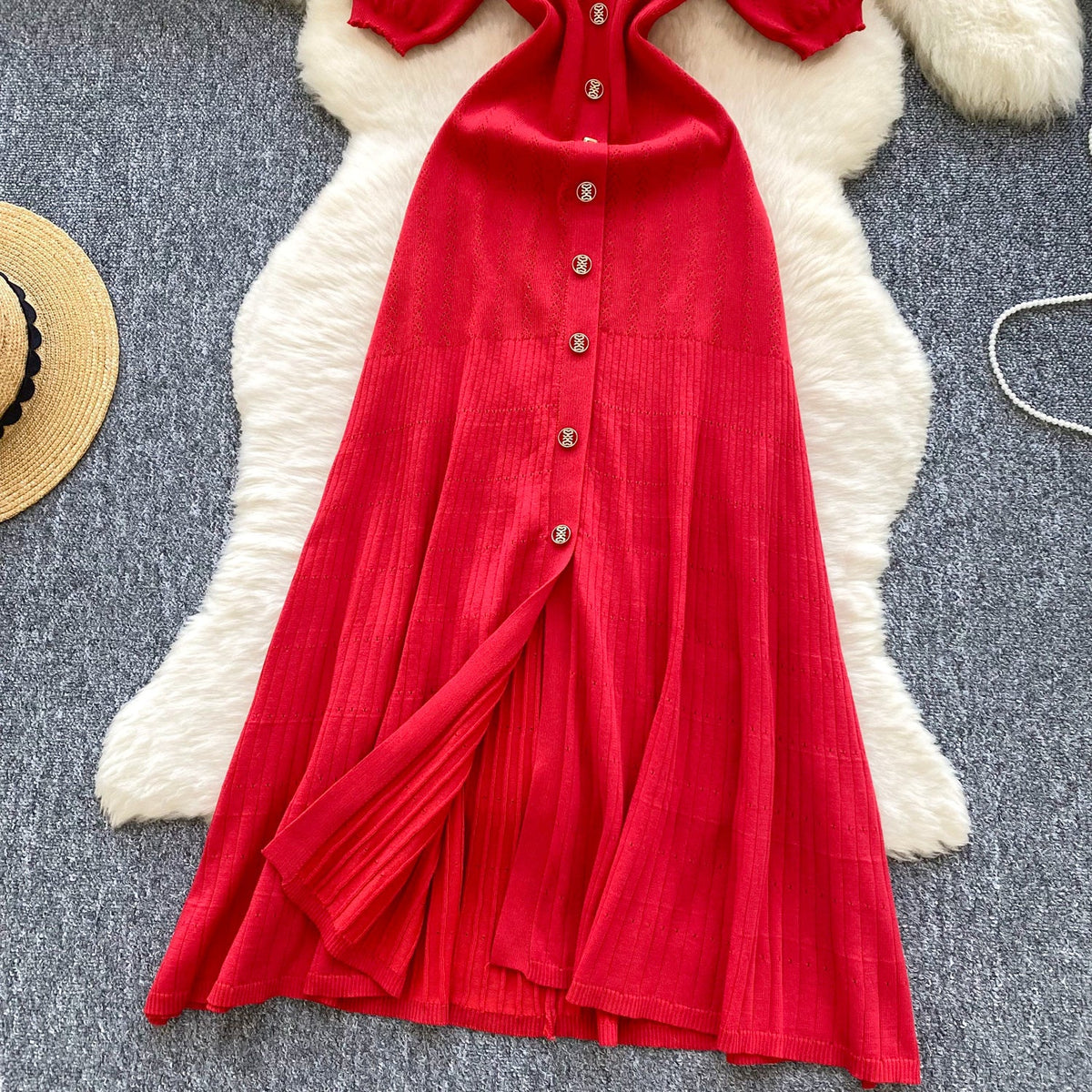 Doll Collar Single-breasted Knit Dress